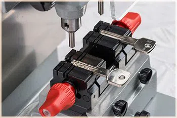 Elite Locksmith Services Abington, PA 215-297-3165 Elite Locksmith Services Abington, PA 215-297-3165 - 11-key-cutting